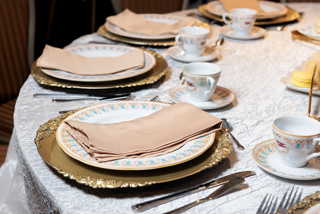 Titanic Dinner Gala Orlando Eye Dining Tables